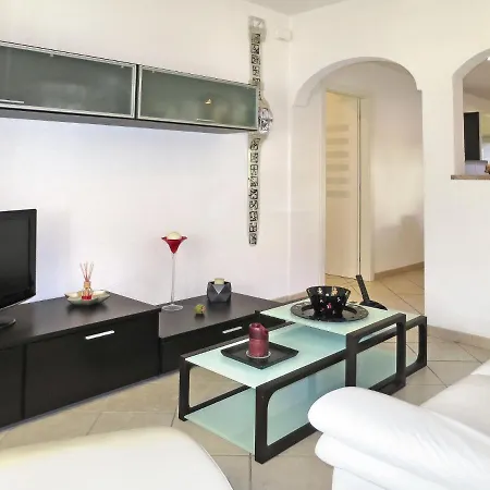 Apartment Carla-1 By Interhome *